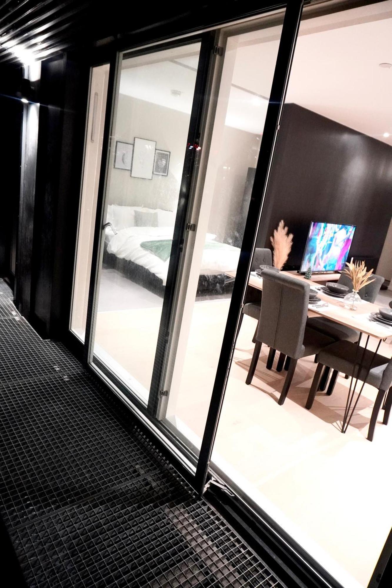 Central Manchester Luxury 2 Bed Apartment With Balcony Esterno foto