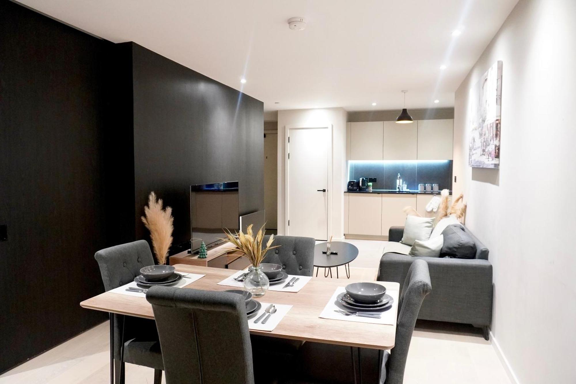 Central Manchester Luxury 2 Bed Apartment With Balcony Esterno foto